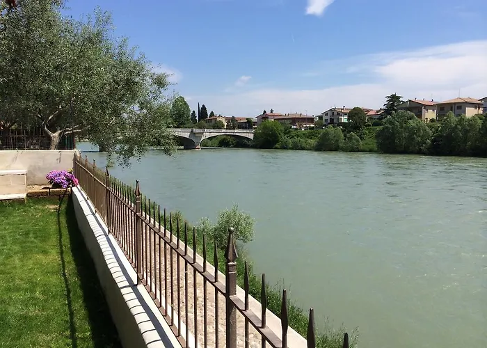 Al Fondaco Frühstückspension Pescantina